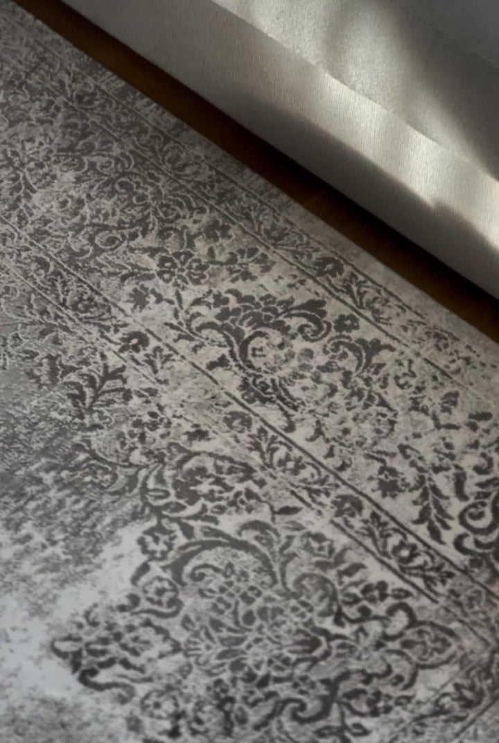 Voltera Beige Medallion