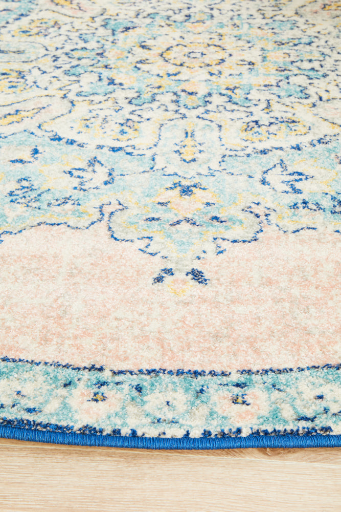 Leoforos 706 Flamingo Round Rug