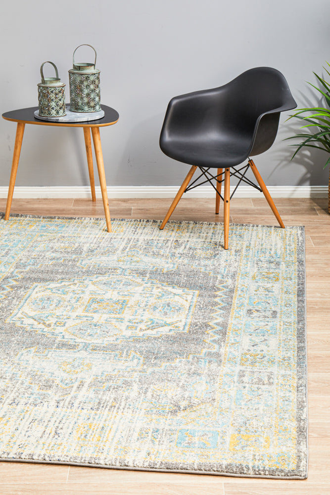 Epoch 944 Grey Rug