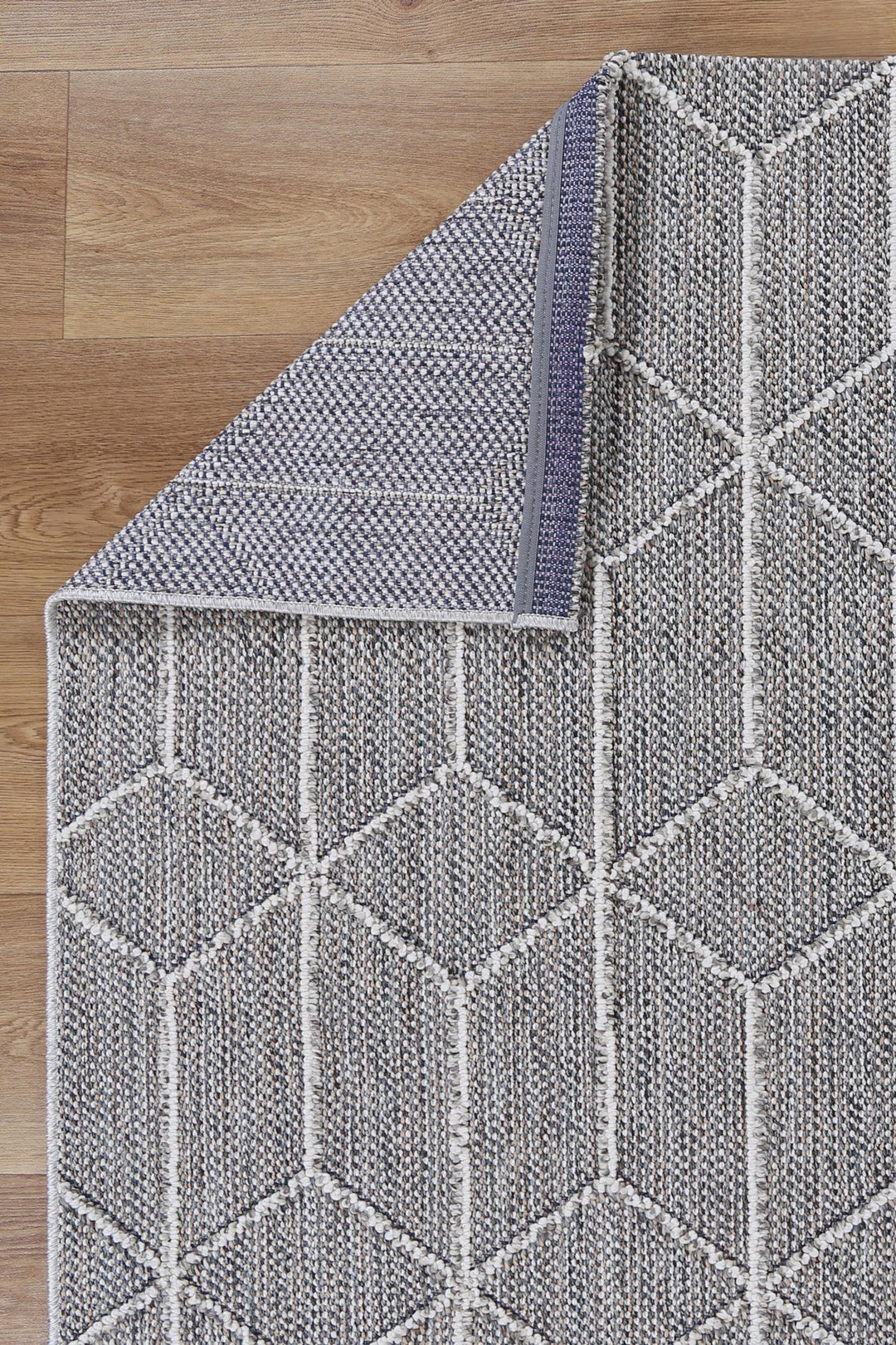 Villa Sikua Grey Geometric Flatweave Rug