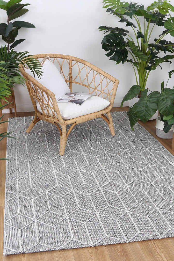 Villa Sikua Grey Geometric Flatweave Rug