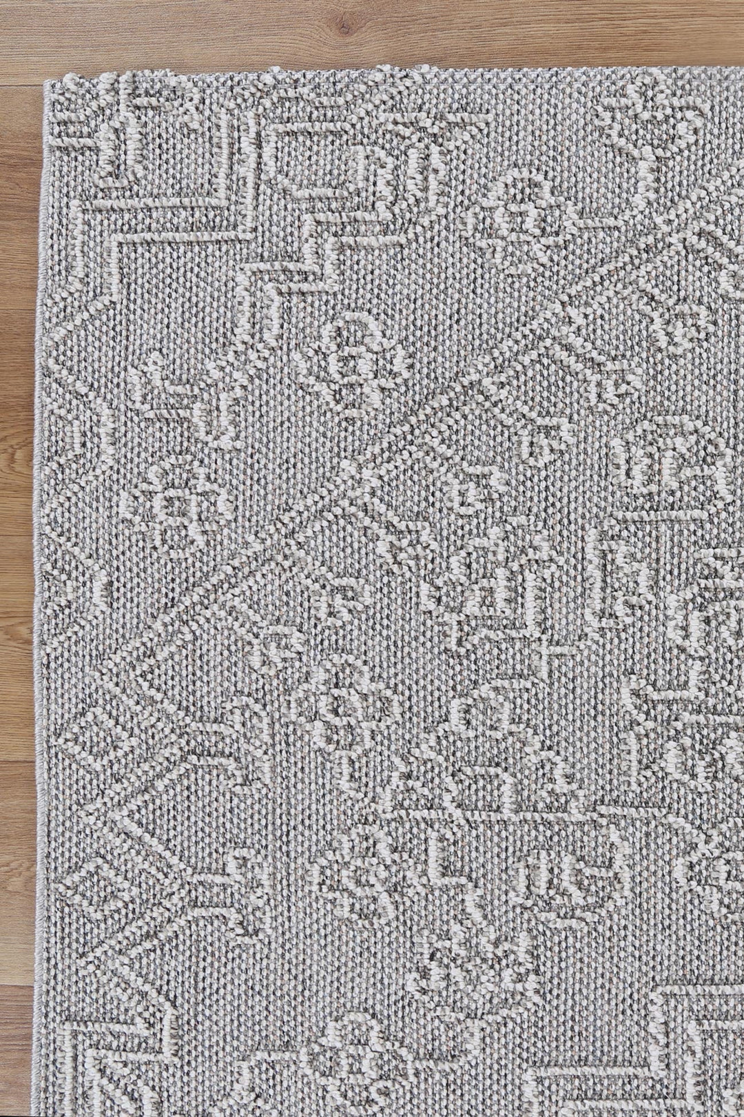 Villa Nori Grey Tribal Flatweave Rug