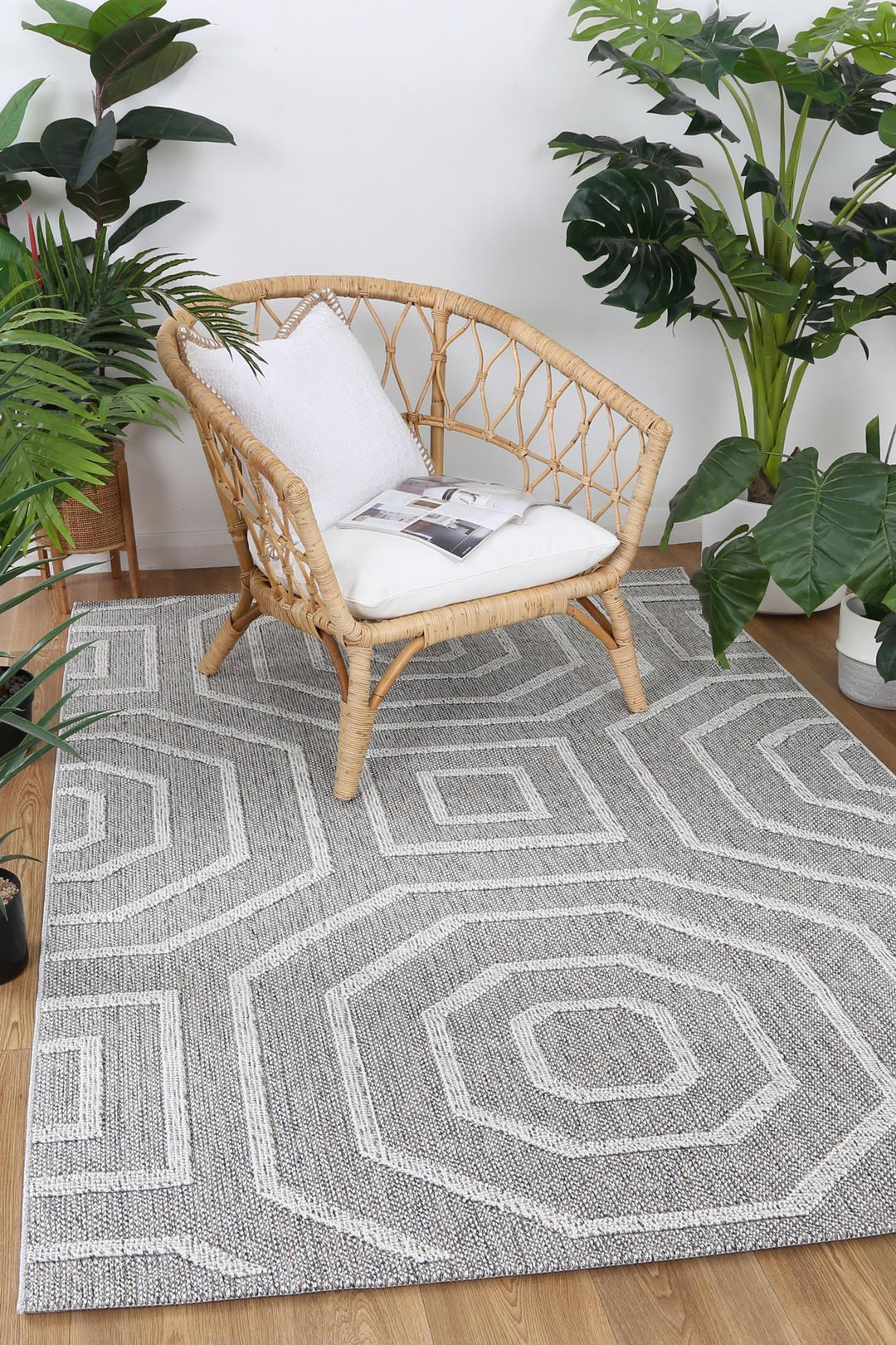 Villa Devesi Grey Geometric Flatweave Rug