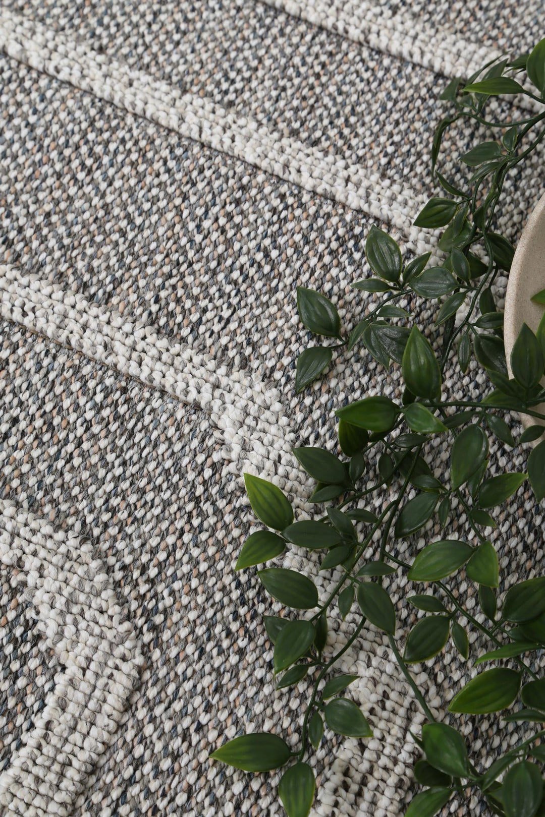 Villa Devesi Grey Geometric Flatweave Rug