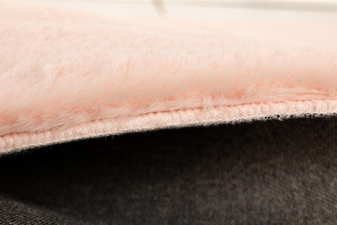 Splender Bunny Soft Shaggy Rug