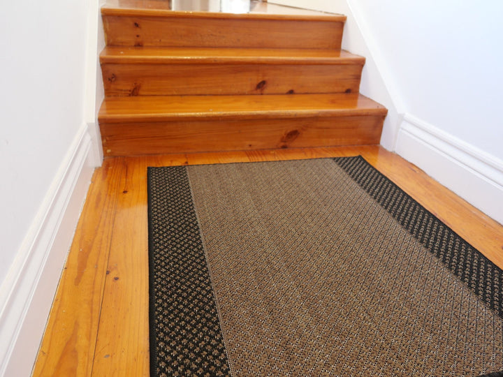 Chino 1584 Natural Black Outdoor Rug