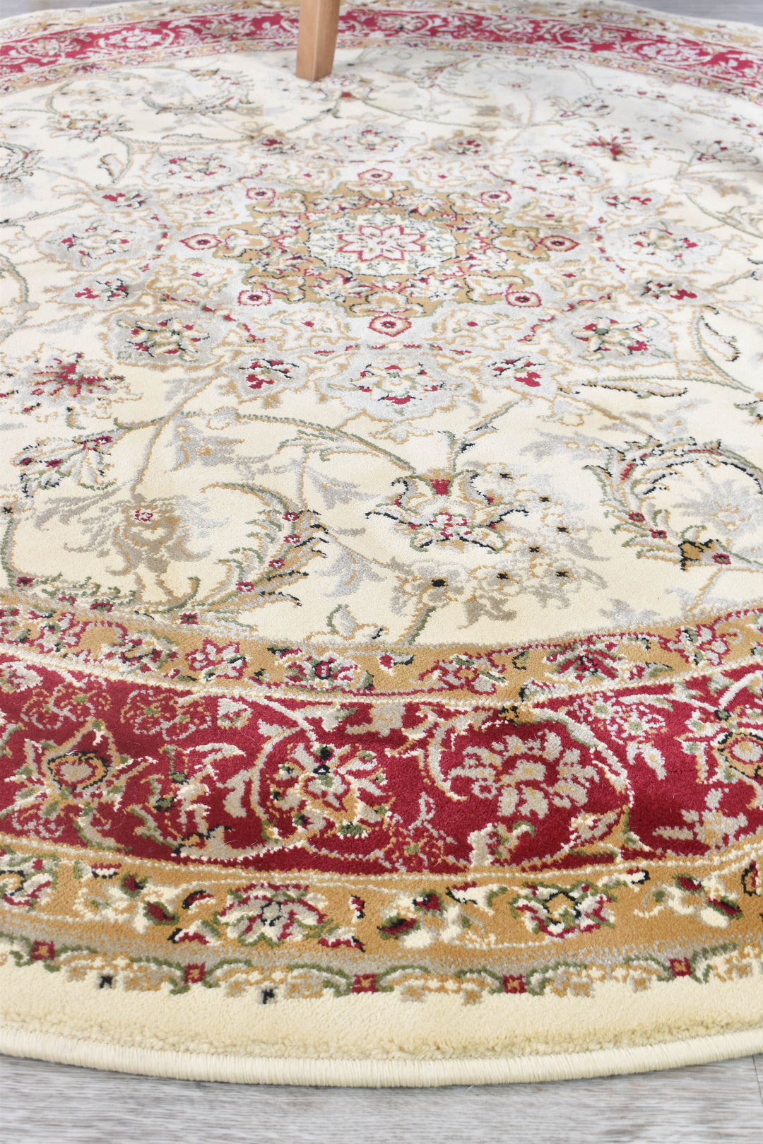 Granada 15 Cream Red