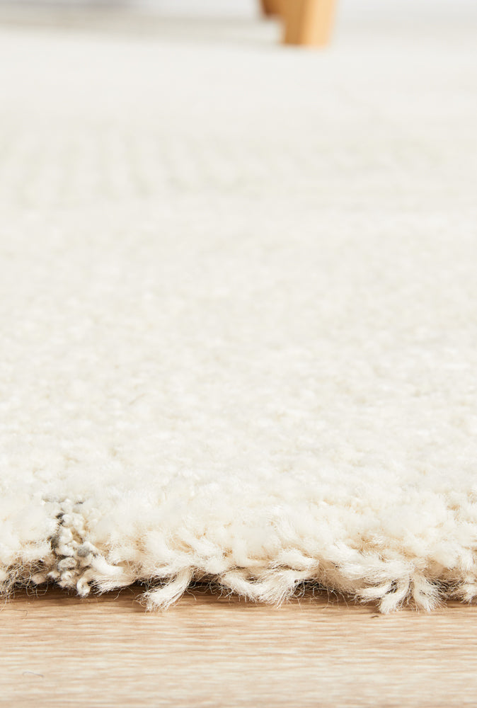 Detailed view of pile softness density and  patterns on Alpine 822 Natural modern rug