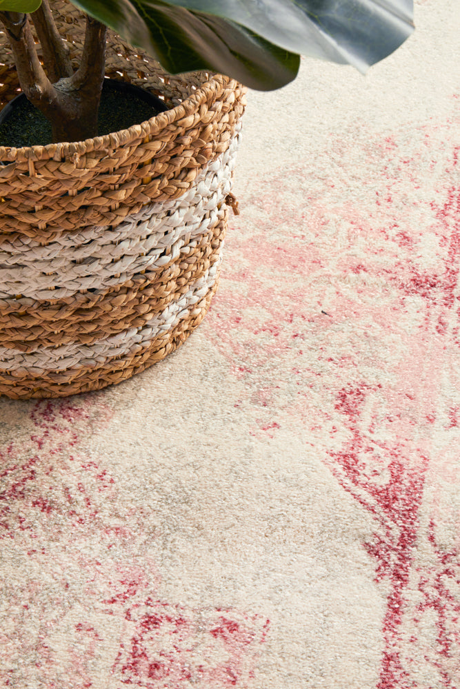 Leoforos 702 Rose Runner Rug