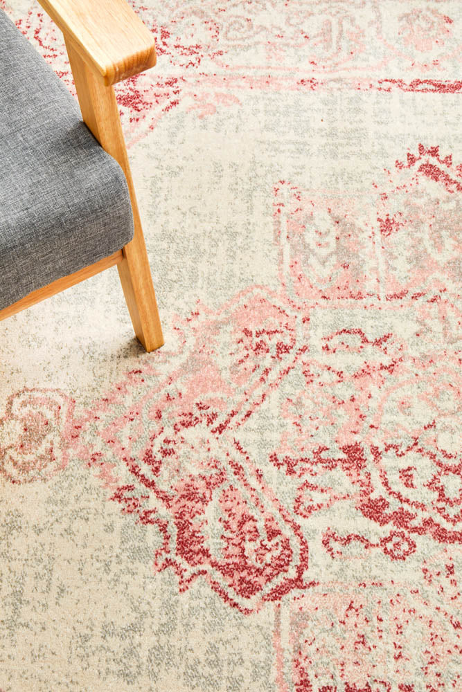 Leoforos 702 Rose Rug