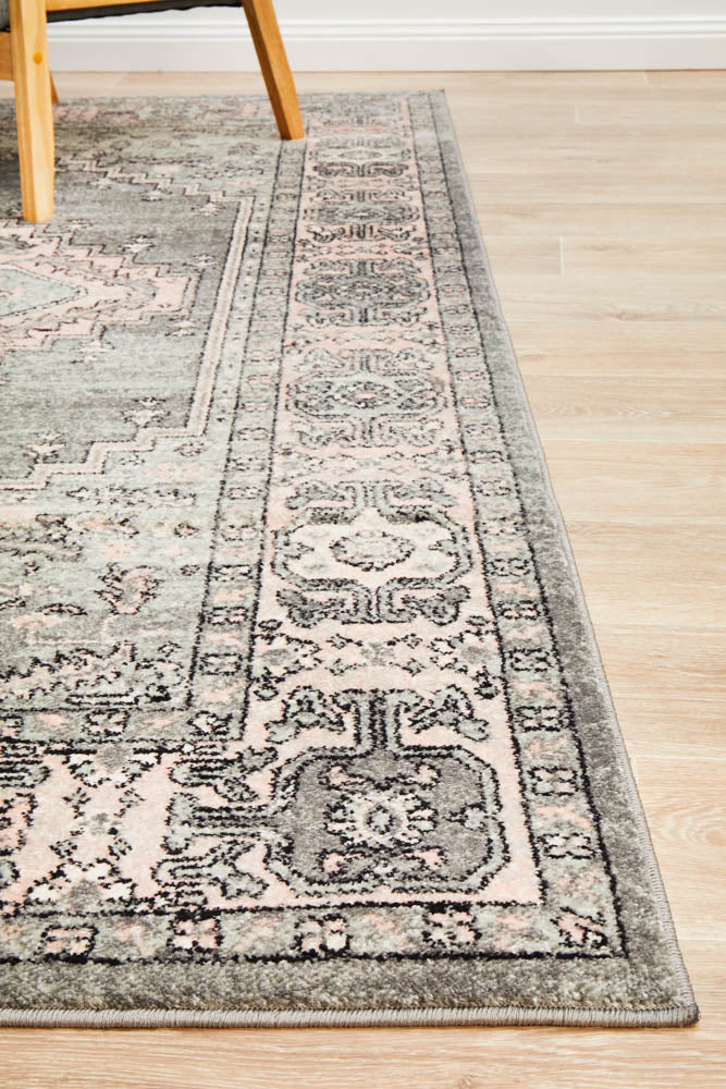 Leoforos 703 Grey Rug