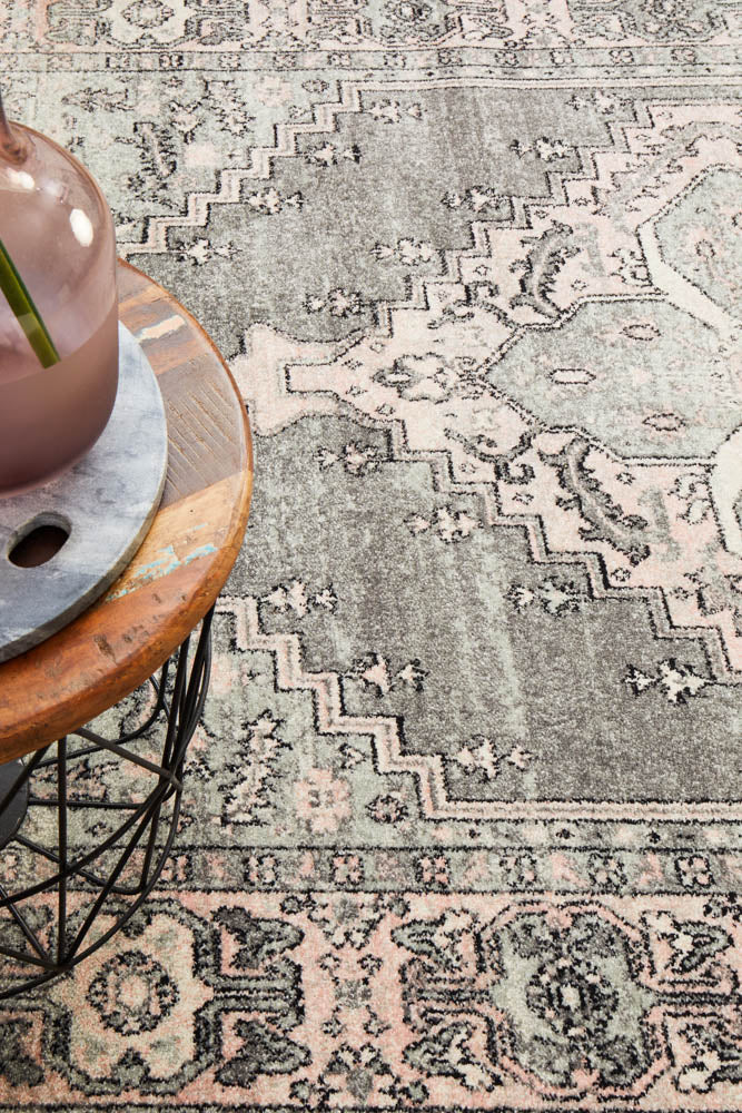 Leoforos 703 Grey Rug