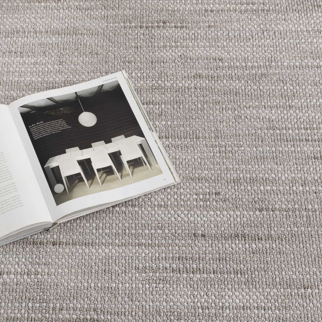 Berno Silver Loop Rug - B004