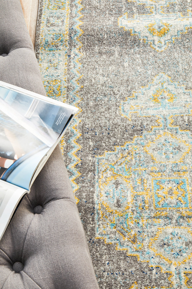 Epoch 944 Grey Runner Rug