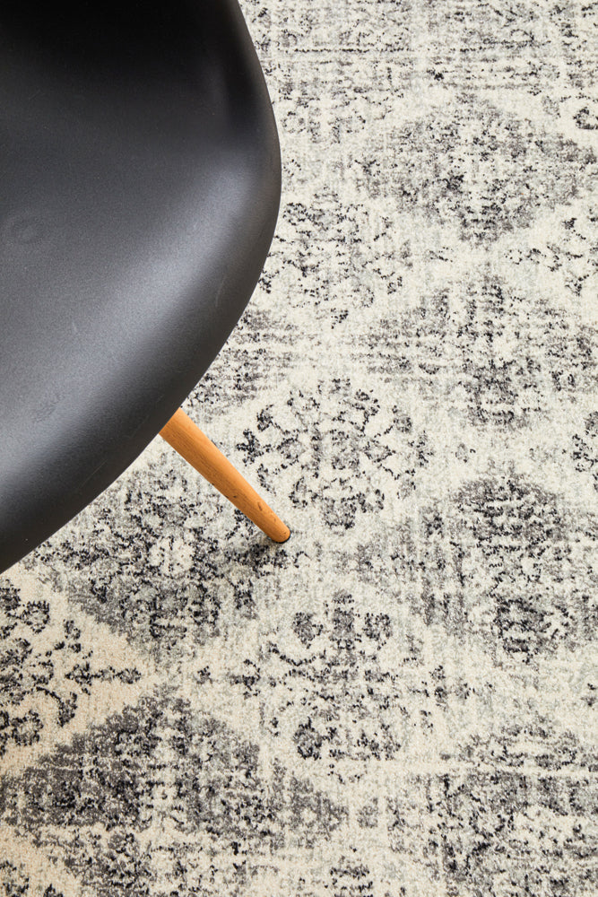 Epoch 999 Grey Rug