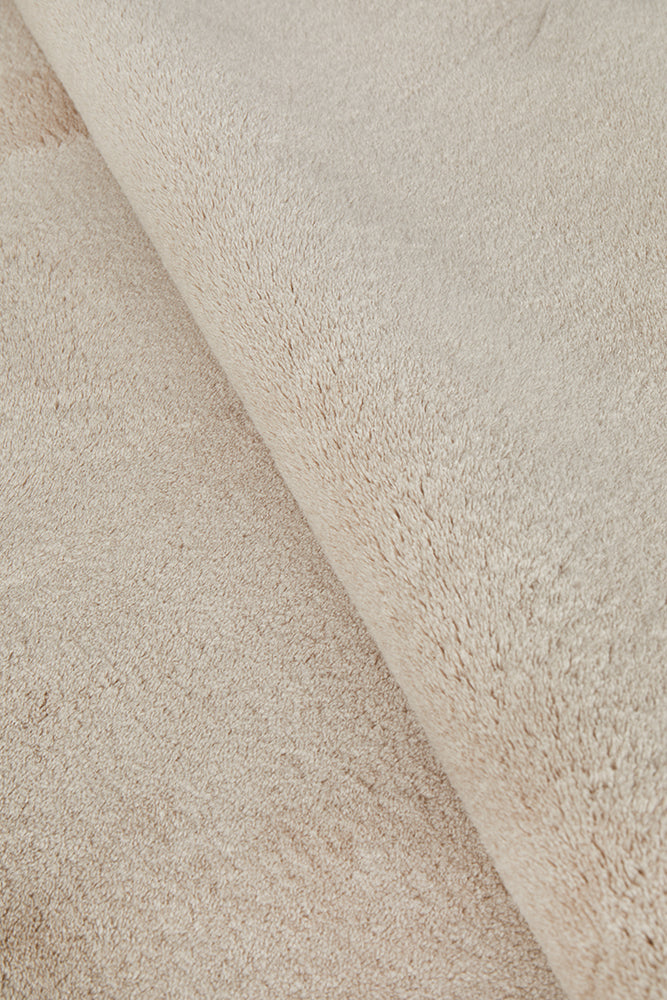 Evelyn Beige Runner Rug