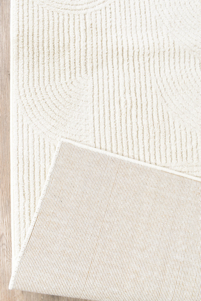 Ontario Cream Runner Rug backing detail – durable power loomed construction, made in Turkey