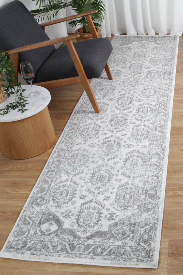 Provence Cosquer Cream Grey Traditional Rug - PROV03