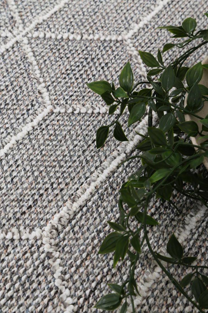 Villa Totori Ash Geometric Flatweave Rug