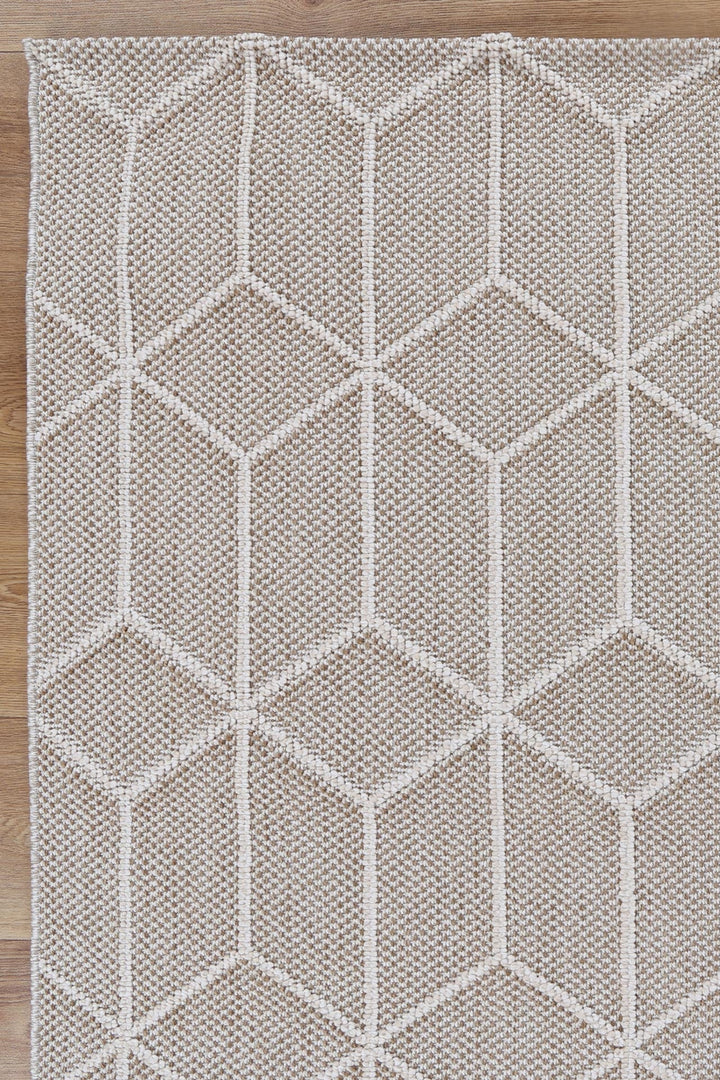 Villa Maemae Beige Geometric Flatweave Rug