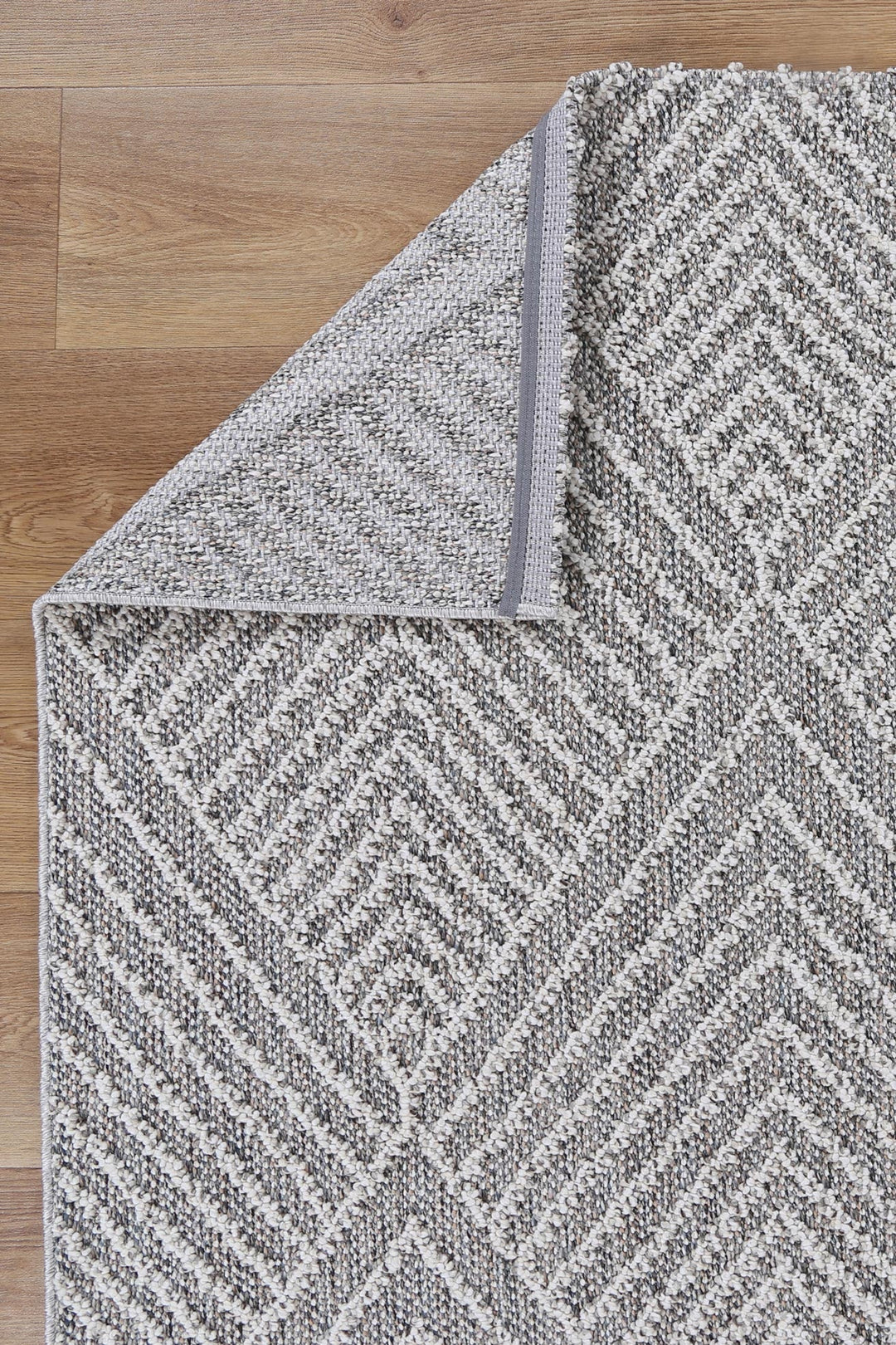 Villa Menapi Ash Geometric Flatweave Rug