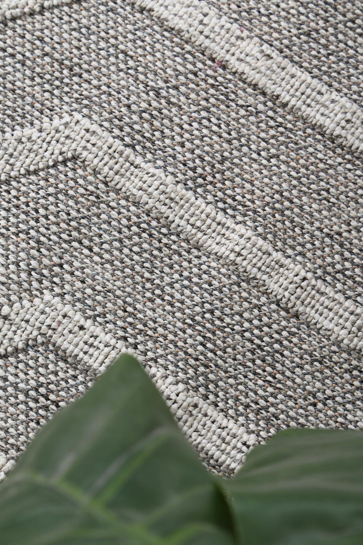 Villa Suri Ash Geometric Flatweave Rug