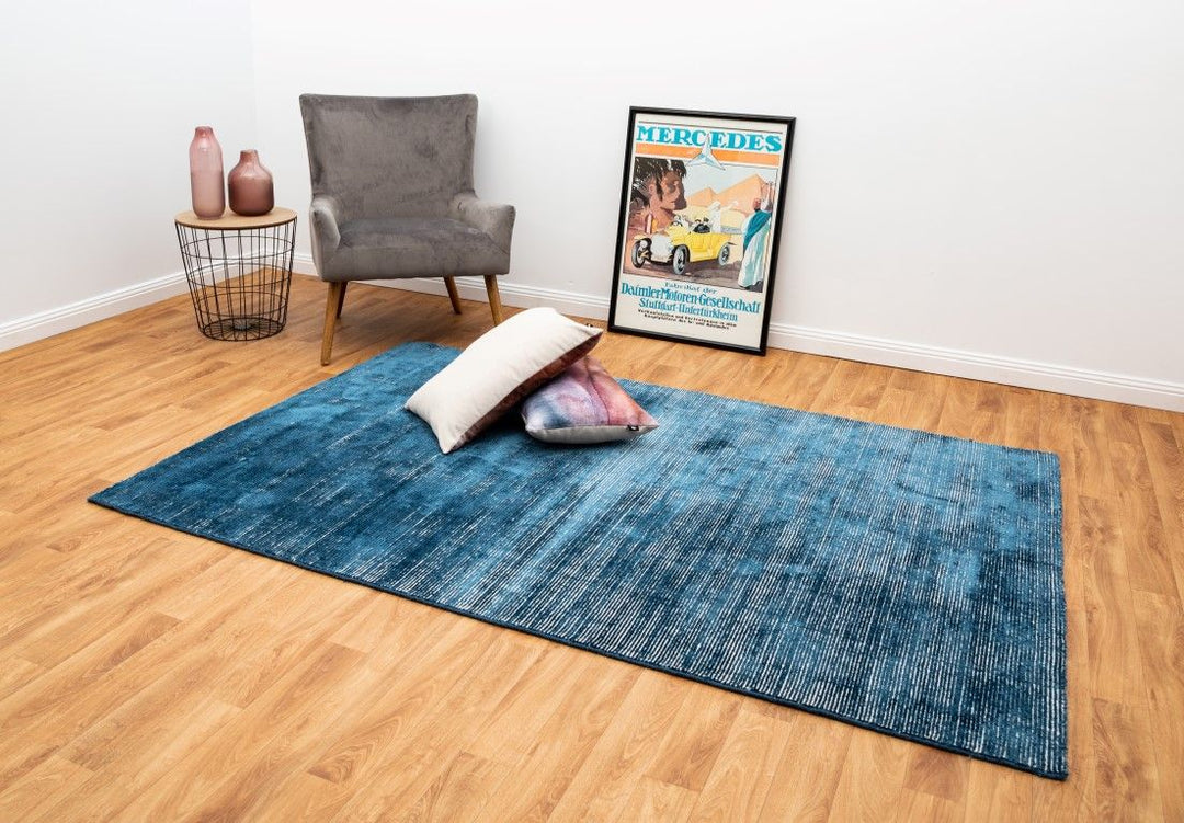 HAMPTON INDIGO WHITE Viscose Wool Rug