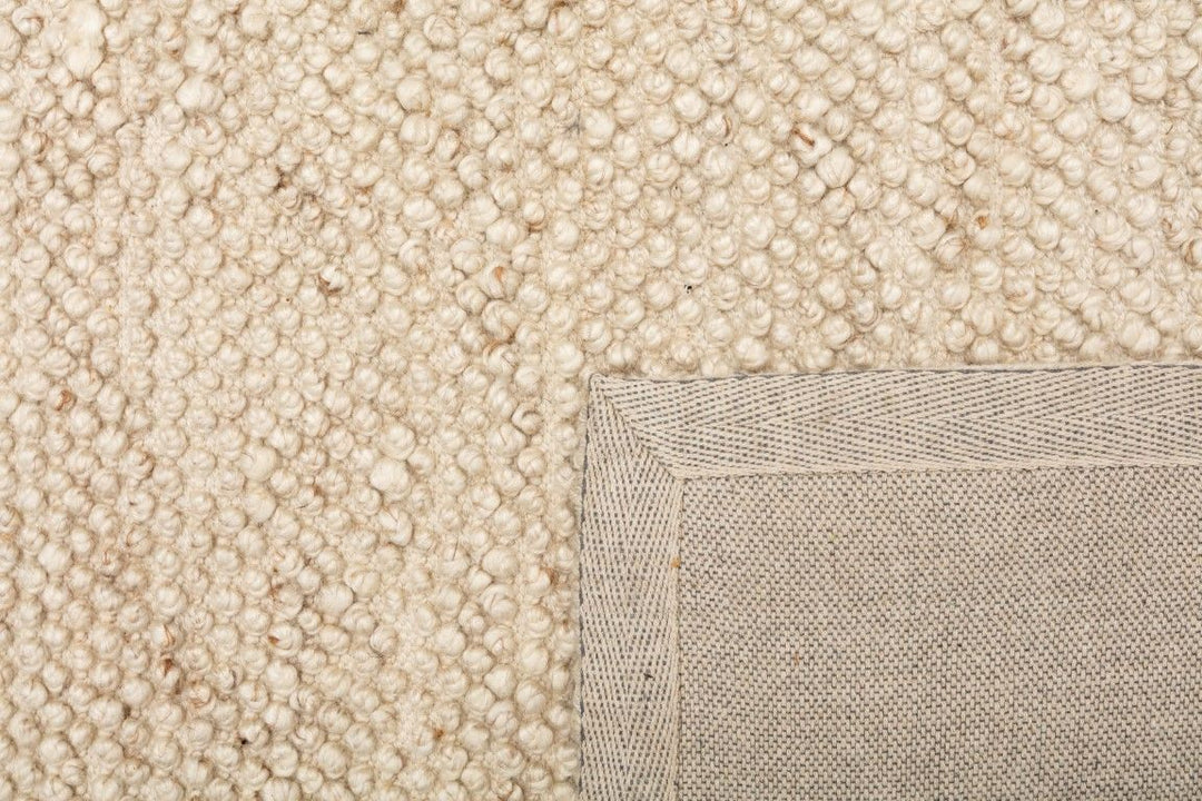AVENUE CREAM RUGS